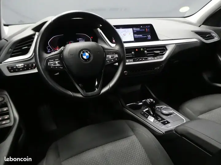 BMW 1 Series 2022 photo 5
