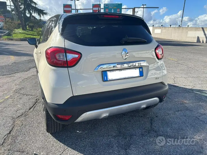 Renault Captur 2015 photo 3