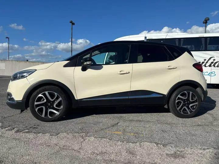 Renault Captur 2015 photo 2