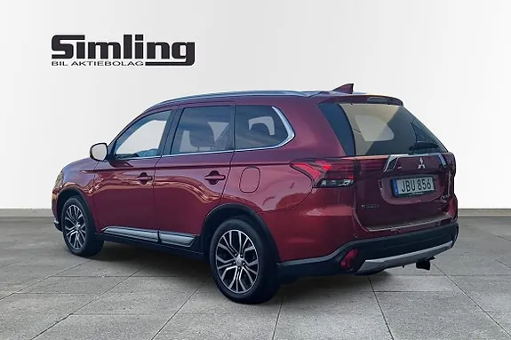 Mitsubishi Outlander 2017 photo 2