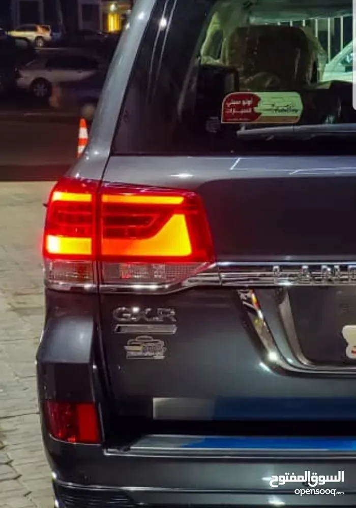 Toyota Land Cruiser 2021 photo 3