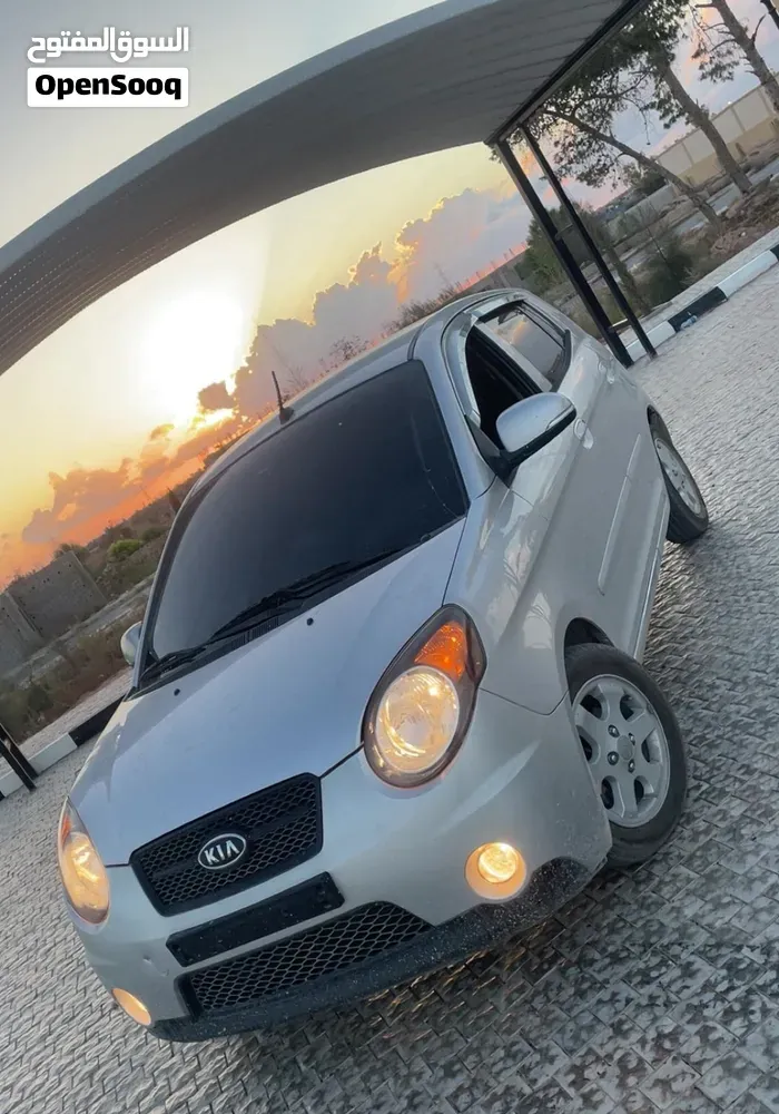 Kia Morning 2010 photo 2