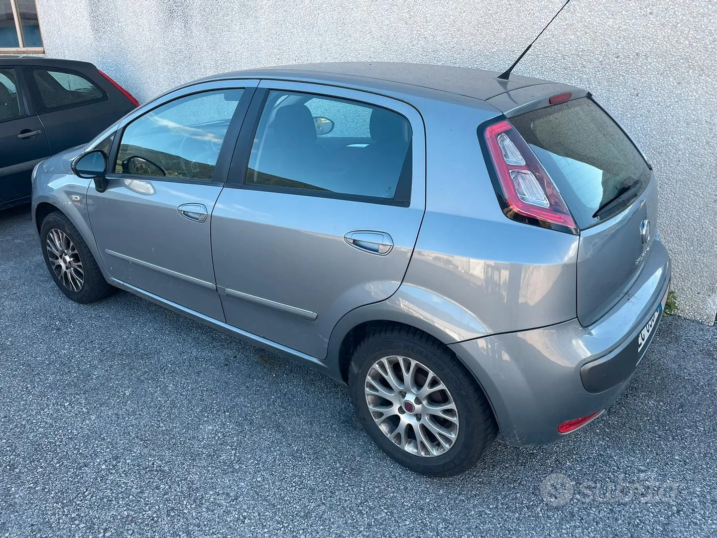 Fiat Punto Evo 2010 photo 2