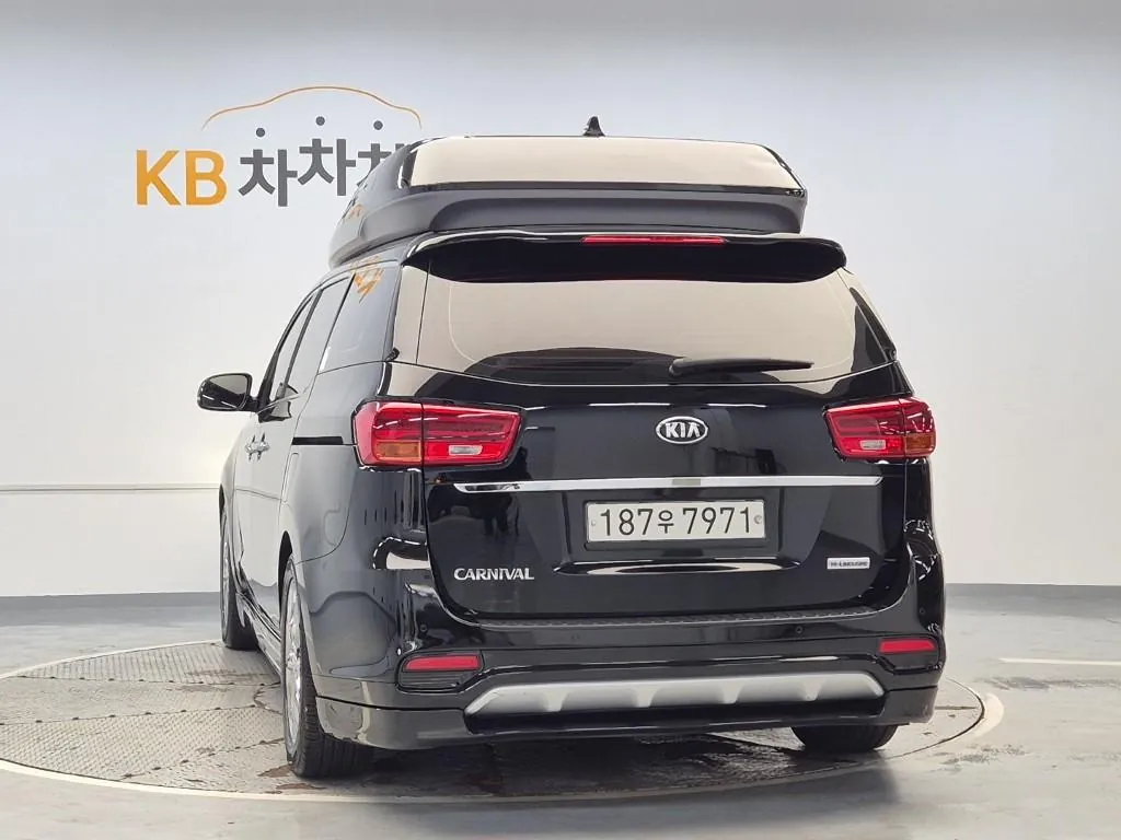 Kia Carnival 2020 photo 2