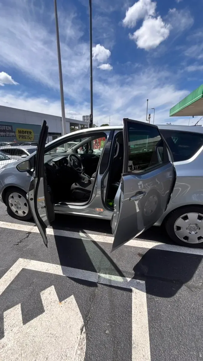 Opel Meriva 2010 photo 3