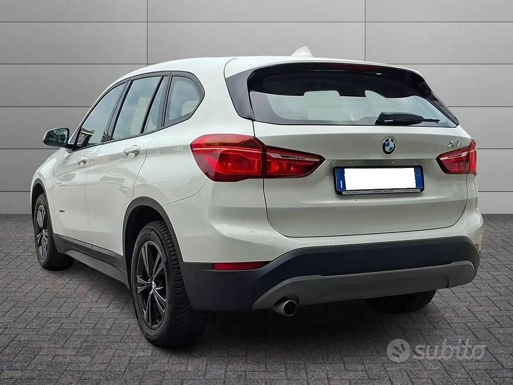 BMW X1 2015 photo 2