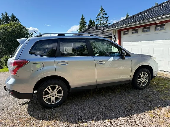 Subaru Forester 2014 photo 4