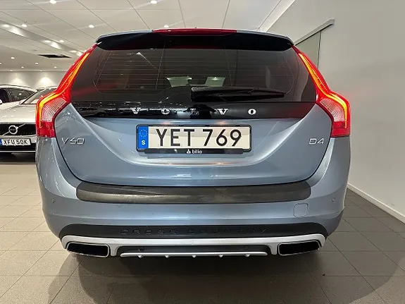Volvo V60 Cross Country 2017 photo 5
