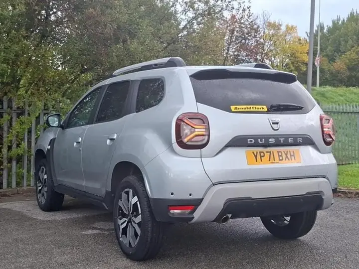 Dacia Duster 2021 photo 2
