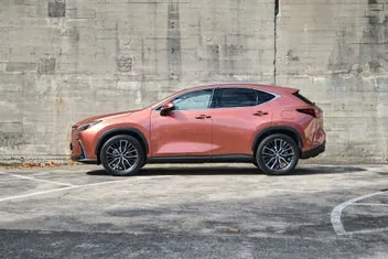 Lexus Nx 2025 photo 4