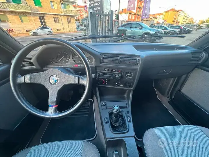 BMW 3 Series 1990 photo 5