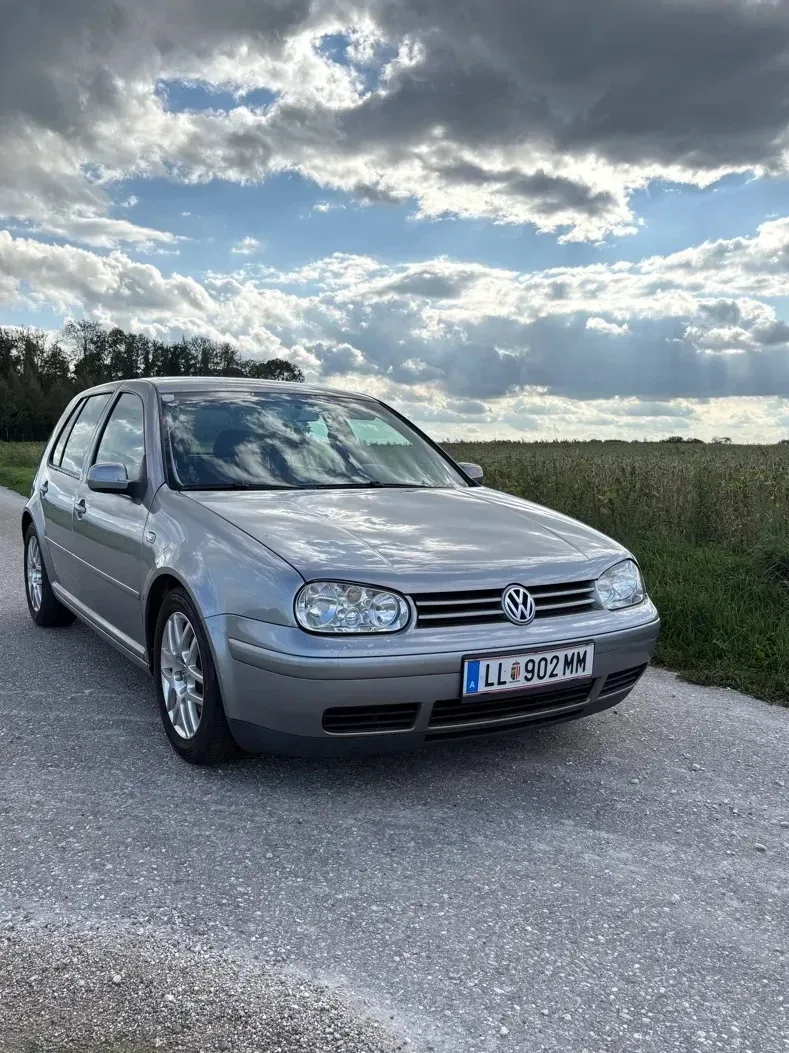 Volkswagen Golf 2003 photo 2