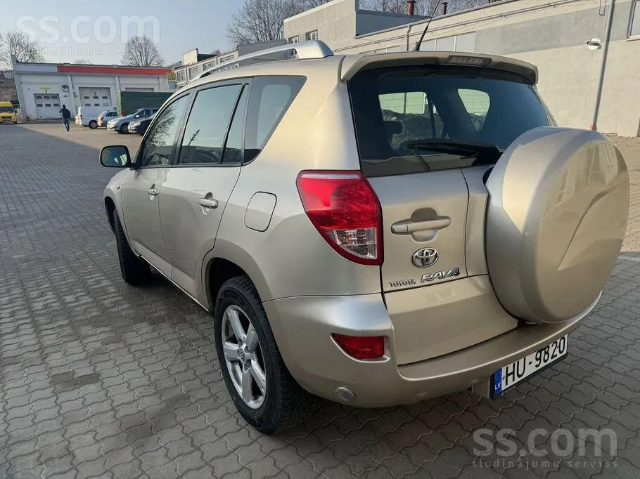 Toyota Rav4 2006 photo 4