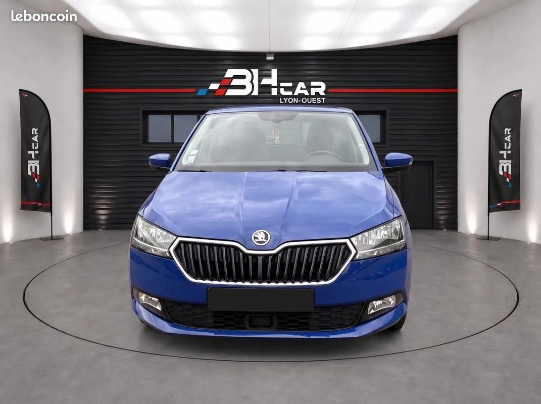 Skoda Fabia 2020 photo 2