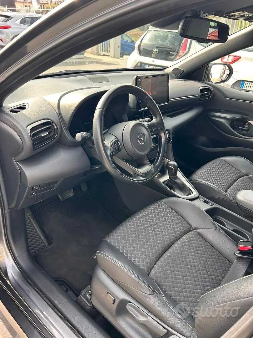 Mazda Mazda2 2024 photo 5