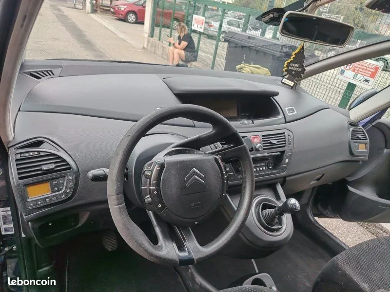Citroen C4 Picasso 2007 photo 4