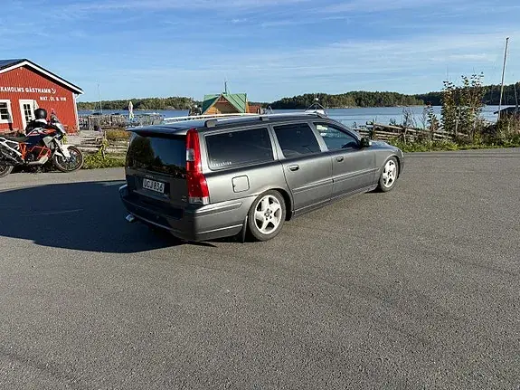 Volvo V70 2004 photo 3