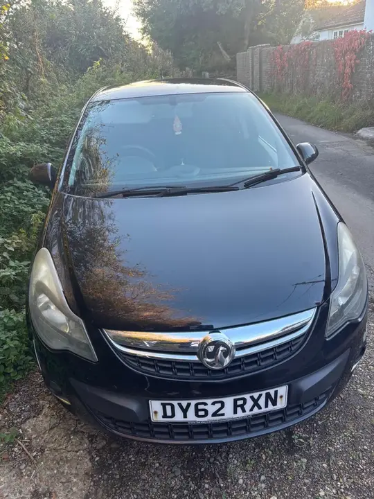Vauxhall Corsa 2012 photo 2