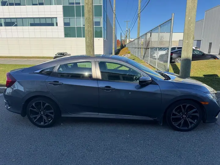 Honda Civic 2020 photo 4