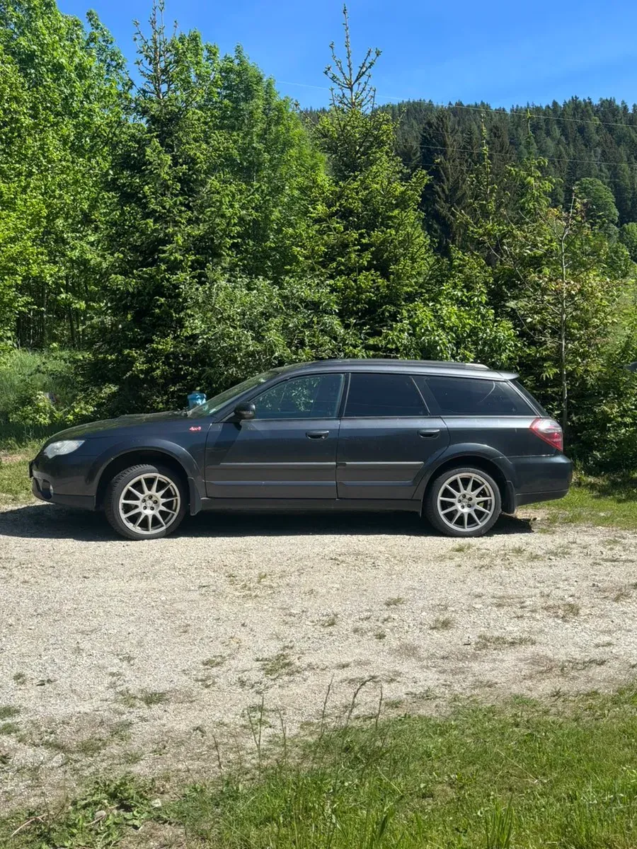 Subaru Legacy 2008 photo 2
