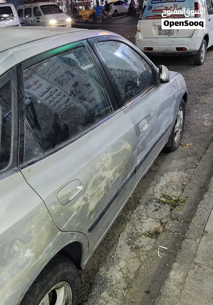 Hyundai Elantra 2001 photo 2