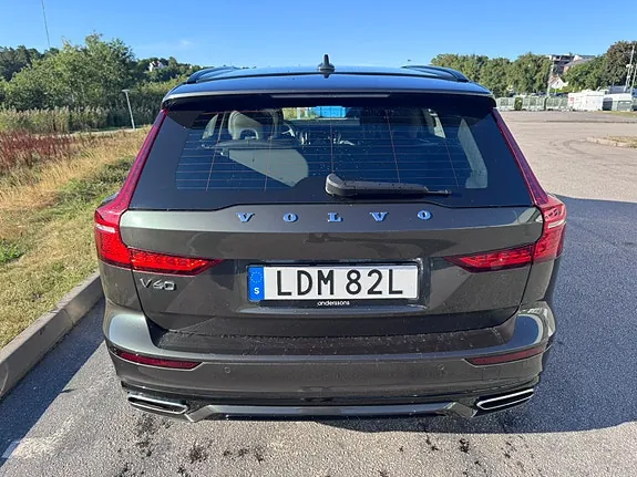 Volvo V60 2022 photo 5
