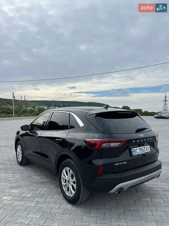 Ford Escape 2023 photo 3