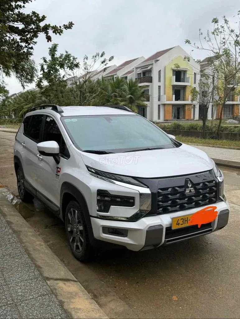 Mitsubishi Xpander Cross
