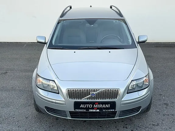 Volvo V50 2006 photo 2