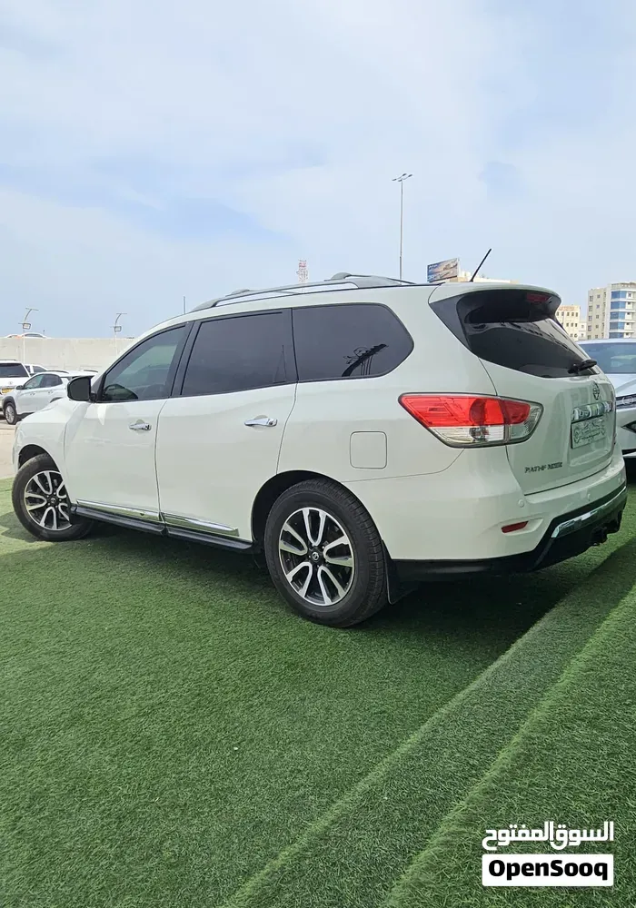 Nissan Pathfinder 2015 photo 3