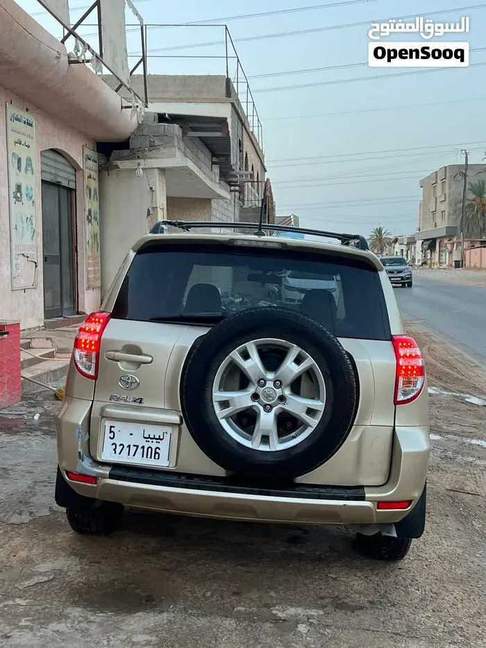 Toyota Rav 4 2011 photo 2
