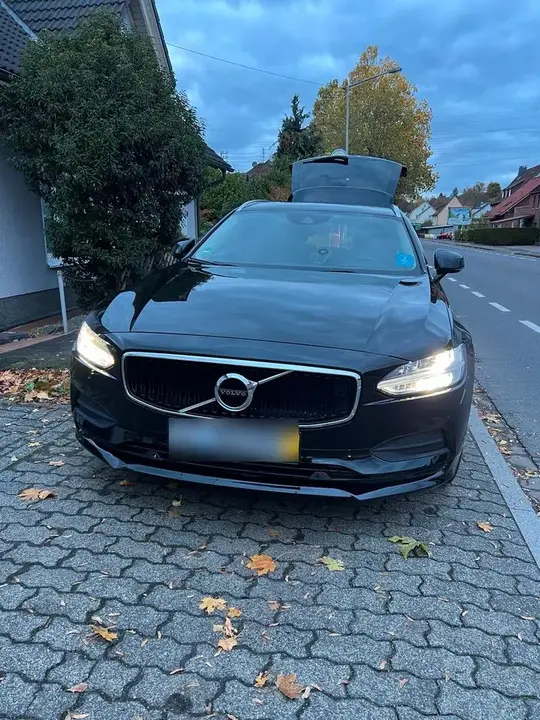 Volvo V90