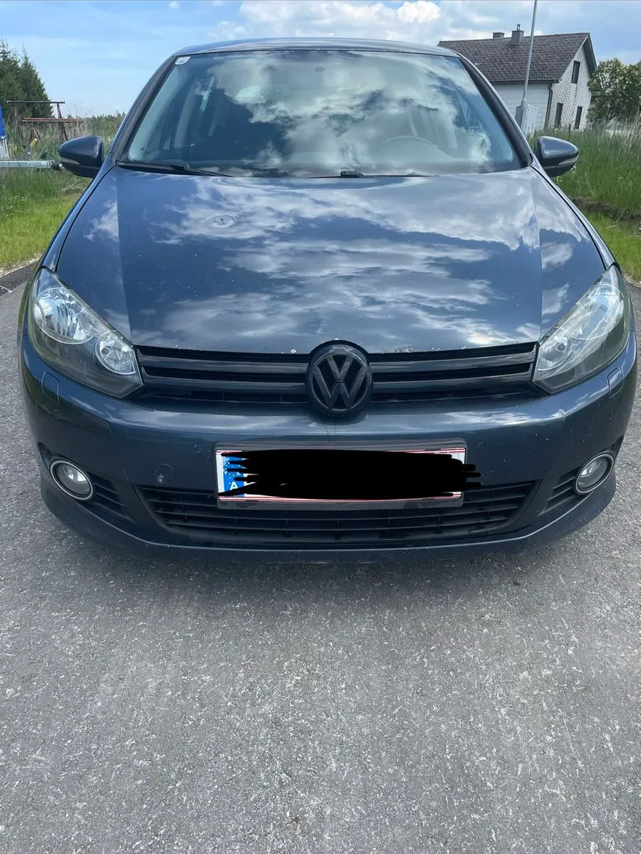Volkswagen Golf 2010 photo 2