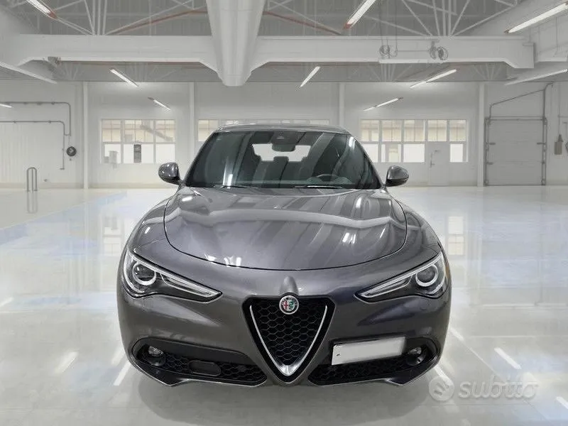 Alfa Romeo Stelvio 2022 photo 2