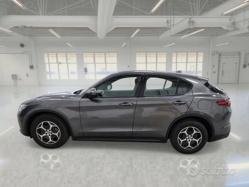 Alfa Romeo Stelvio 2022 photo 5