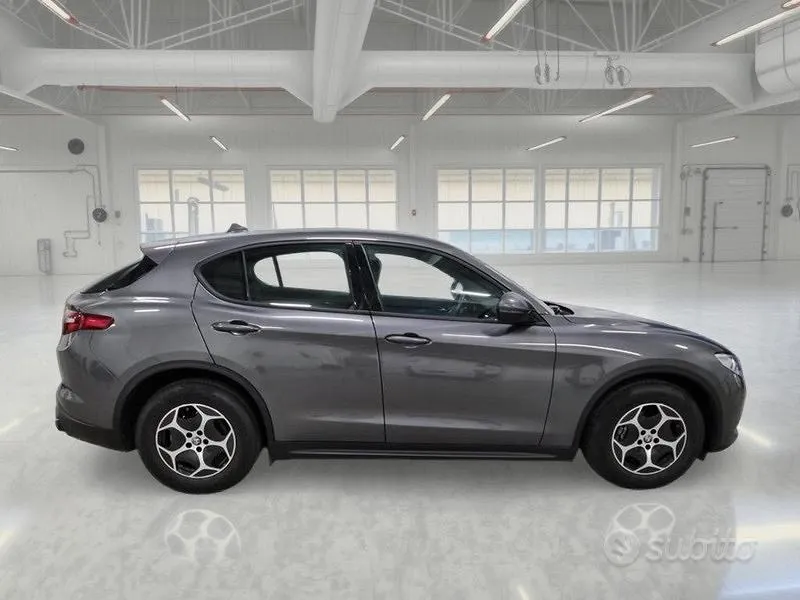Alfa Romeo Stelvio 2022 photo 3