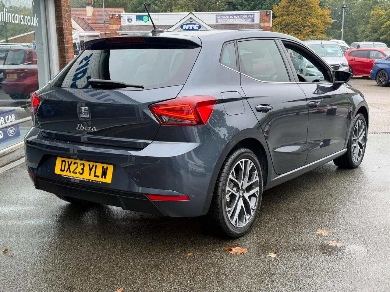 Seat Ibiza 2023 photo 2