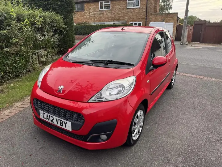 Peugeot 107 2012 photo 3