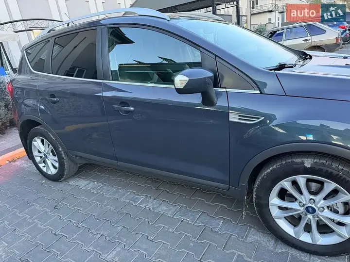 Ford Kuga 2012 photo 4
