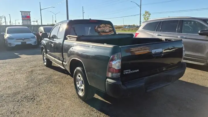 Toyota Tacoma 2010 photo 3