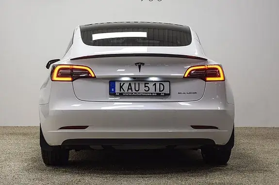 Tesla Model 3 2022 photo 5