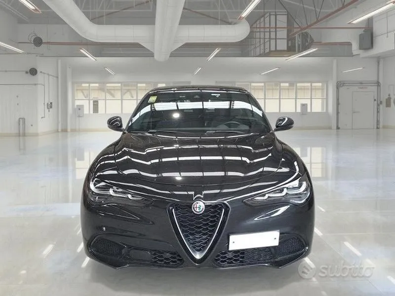 Alfa Romeo Stelvio 2023 photo 2