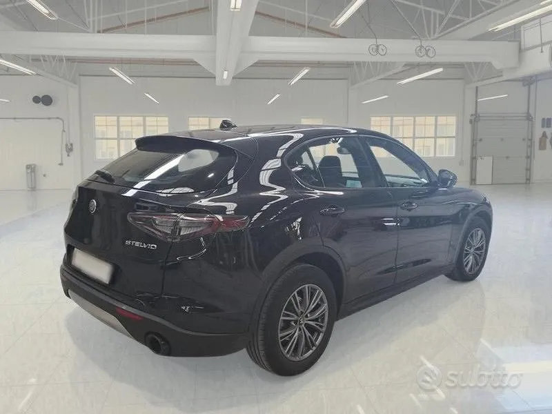 Alfa Romeo Stelvio 2023 photo 4