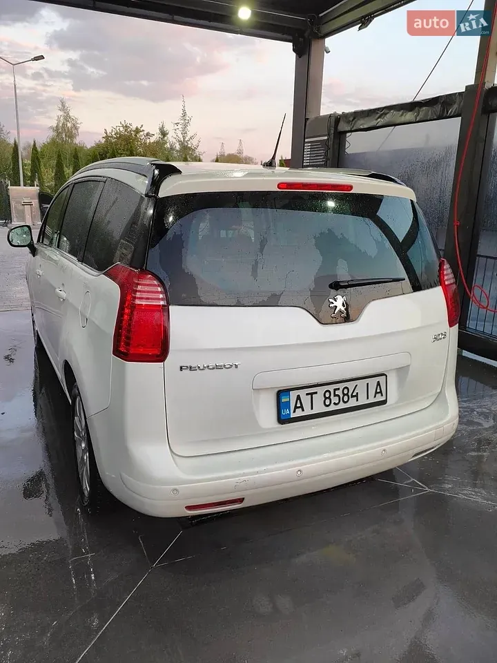 Peugeot 5008 2013 photo 4