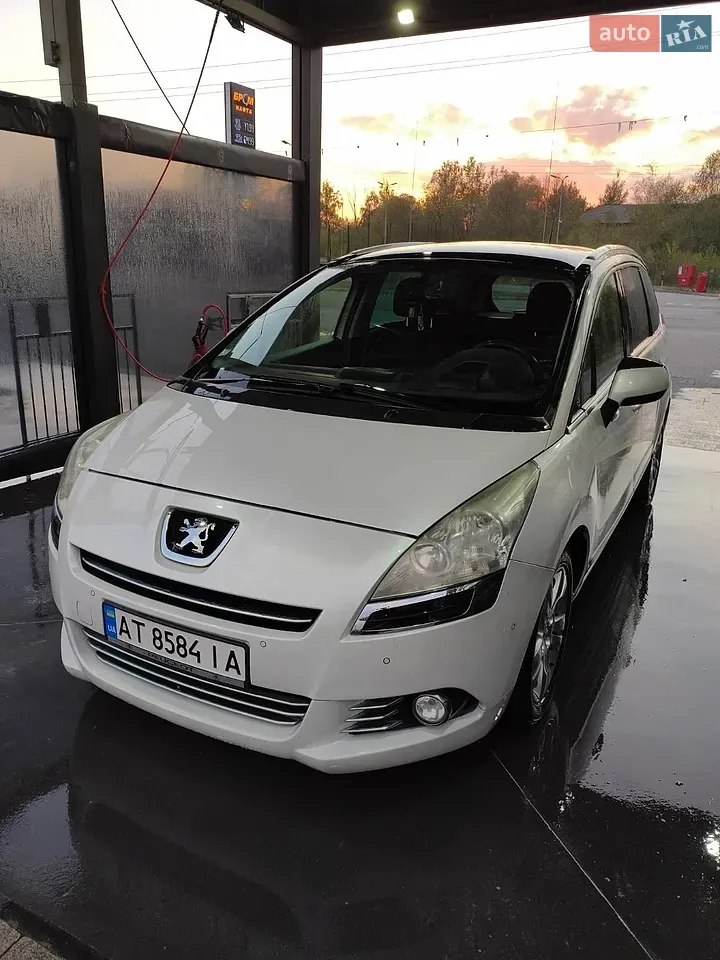 Peugeot 5008
