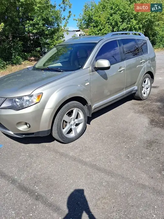 Mitsubishi Outlander Xl 2007 photo 4
