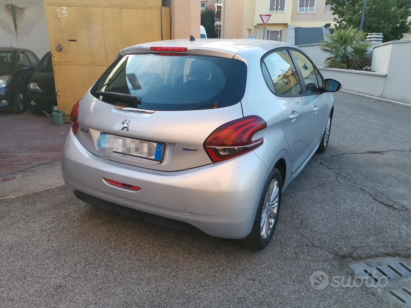 Peugeot 208 2017 photo 4