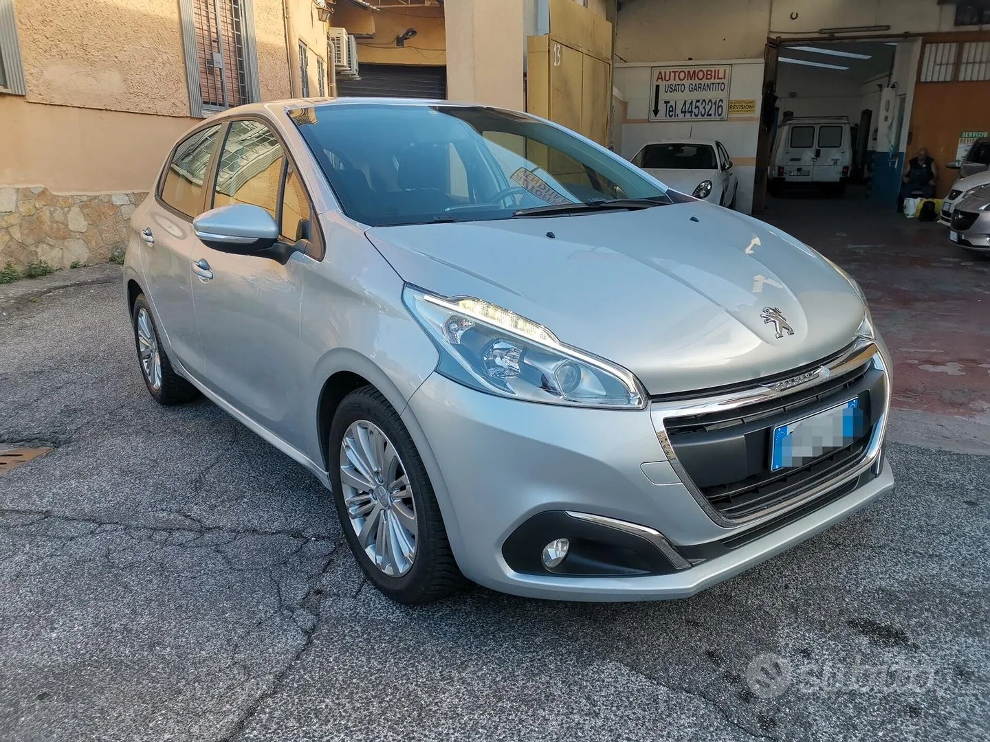Peugeot 208 2017 photo 2