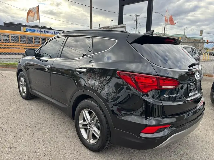 Hyundai Santa Fe 2017 photo 5