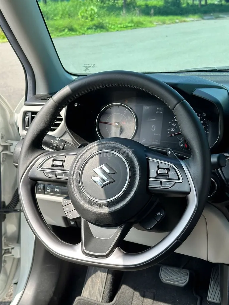 Suzuki Swift 2025 photo 3